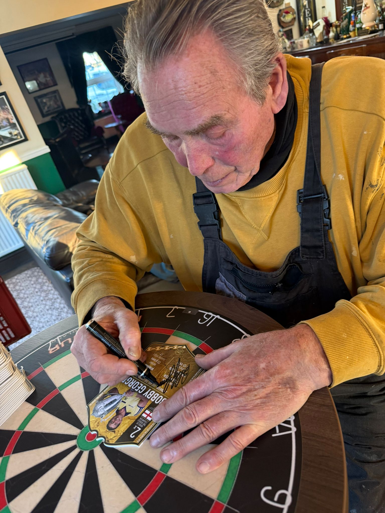EXCLUSIVE SIGNED BOBBY GEORGE Ultimate MINI Darts Card